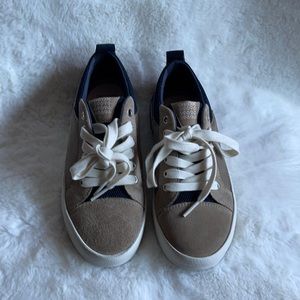 NWOT Geox suede sneakers